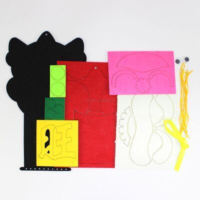 Felt Chinese New Year Wall Deco Pack of 2 - Contents